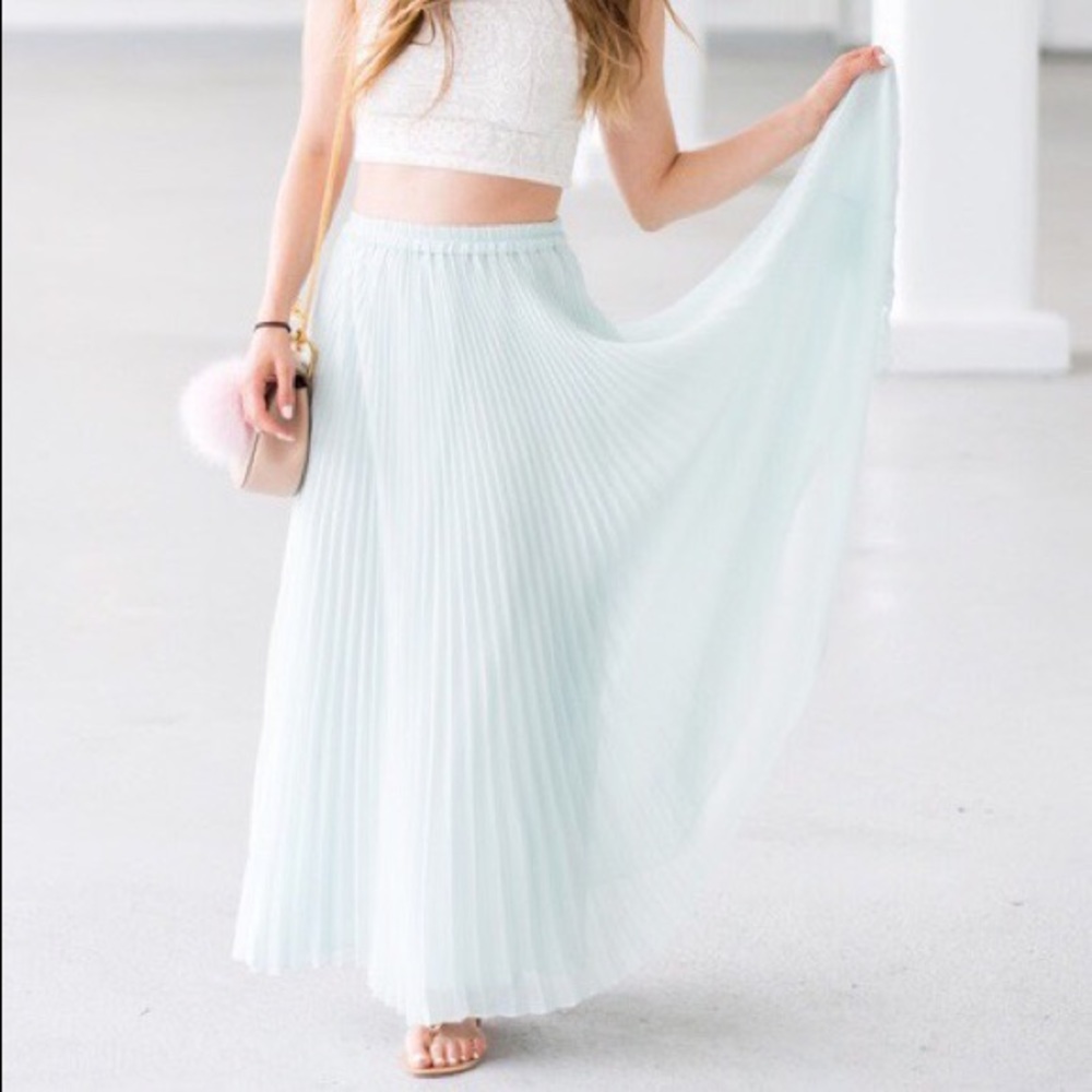 Club Monaco Aqua Blue Skirt